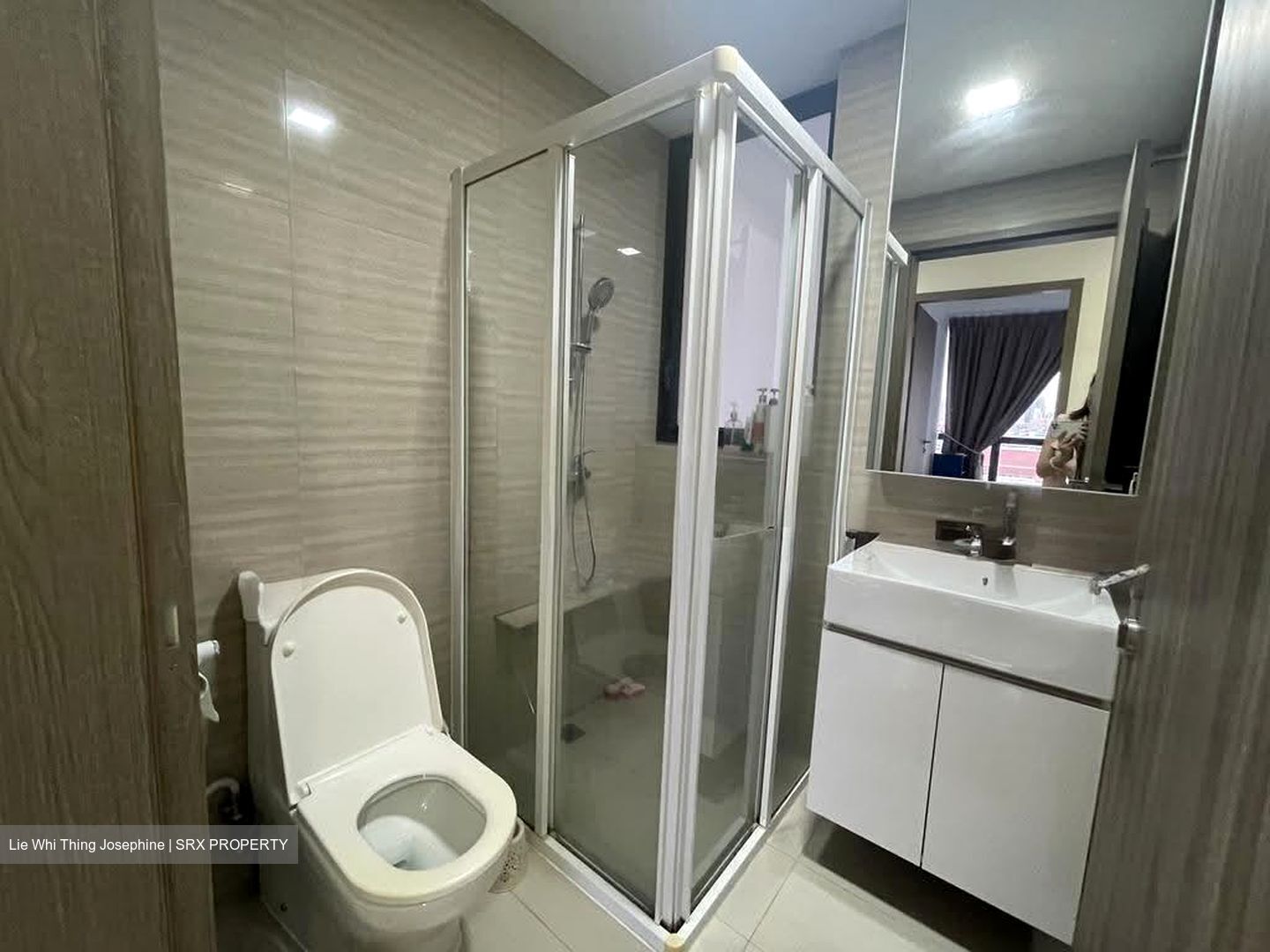 Sky Vue (D20), Condominium #609210611